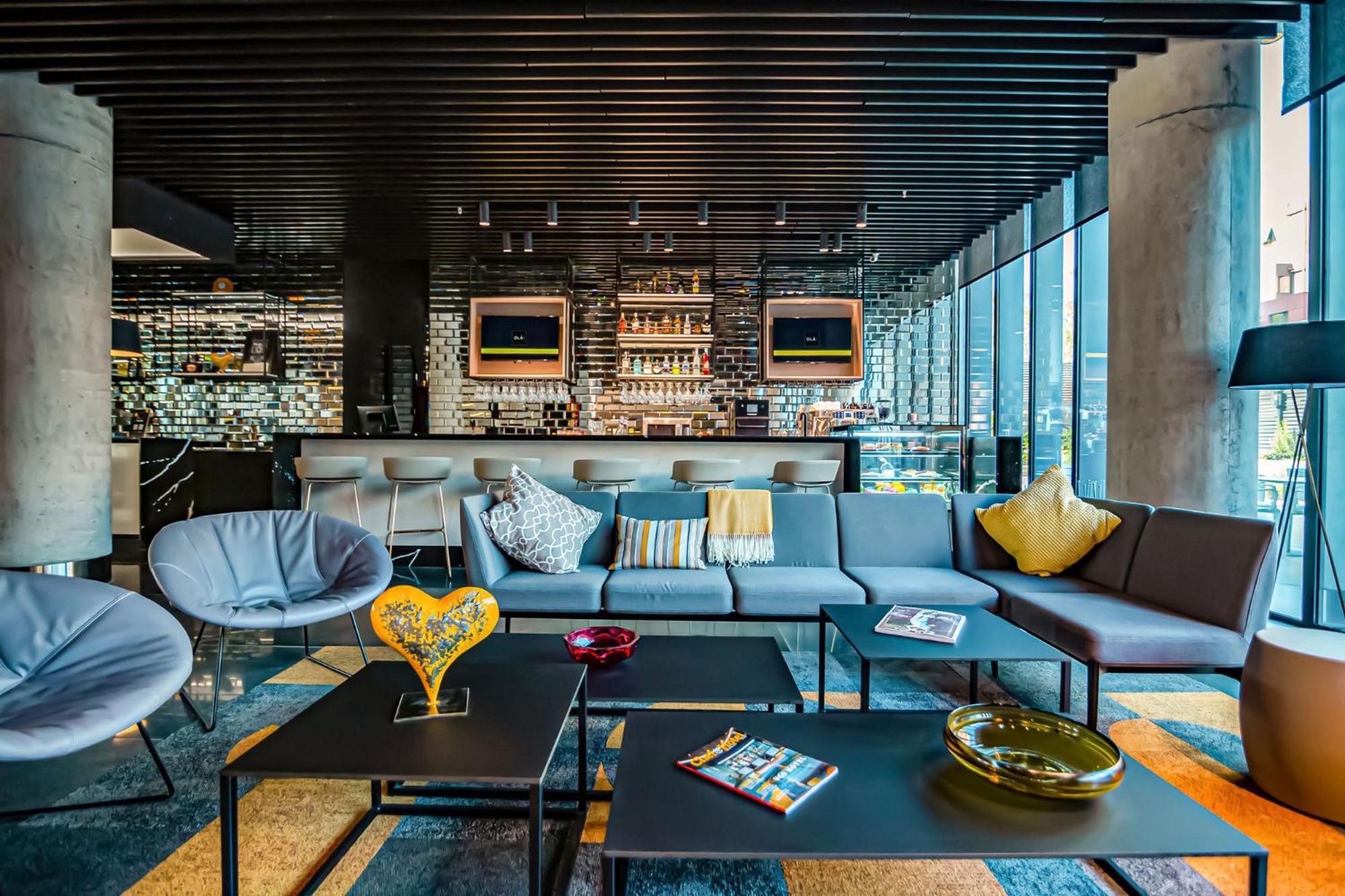 Ola Providencia, Tapestry Collection By Hilton Santiago de Chile