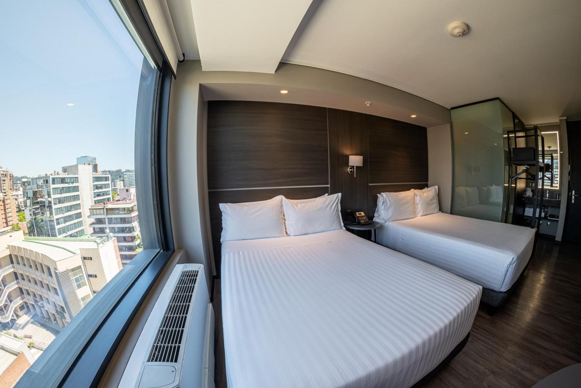 Ola Providencia, Tapestry Collection By Hilton Santiago de Chile